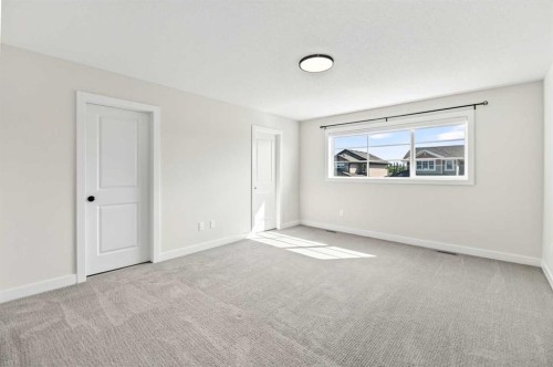 38 Bardwell Way, Sylvan Lake, AB - Indoor Photo Showing Other Room