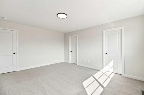 38 Bardwell Way, Sylvan Lake, AB - Indoor Photo Showing Other Room