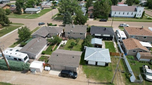 709 Centre Street, Hanna, AB - Outdoor With View