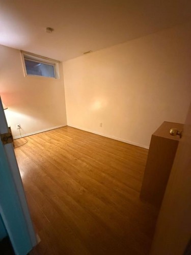 358 2 Street E, Drumheller, AB - Indoor Photo Showing Other Room