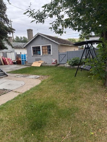 358 2 Street E, Drumheller, AB - Outdoor