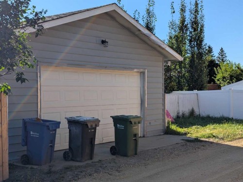 18 Nance Avenue, Red Deer, AB 