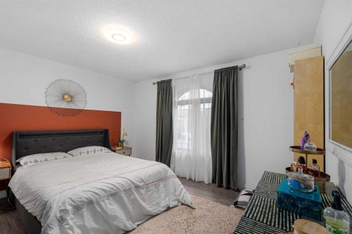1804 41 Street Nw, Calgary, AB 