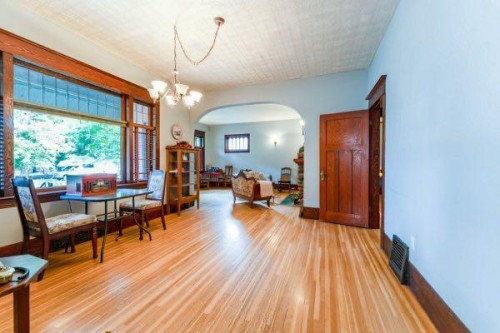 275 3 Ave E, Drumheller, AB 
