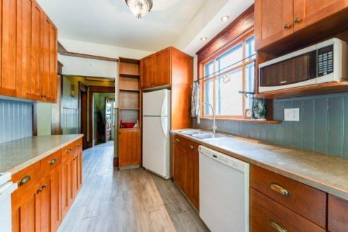 275 3 Ave E, Drumheller, AB 
