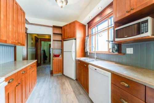 275 3 Ave E, Drumheller, AB 
