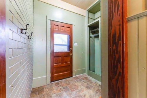 275 3 Ave E, Drumheller, AB 