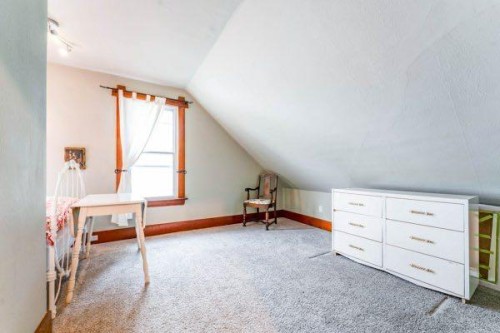 275 3 Ave E, Drumheller, AB 