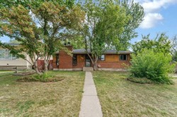 642 Lakewood Road EASTBrooks, AB T1R 0L2