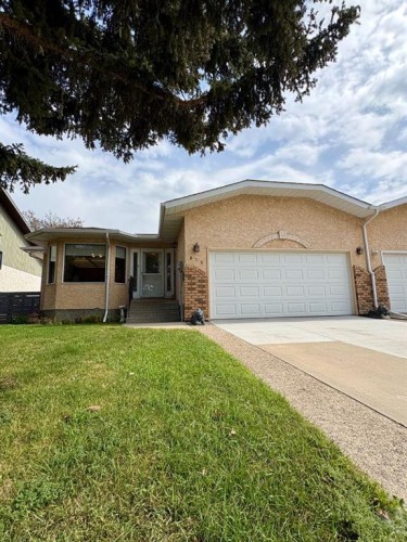 626 Prairie Meadows Close WEST Brooks, AB T1R 0C9