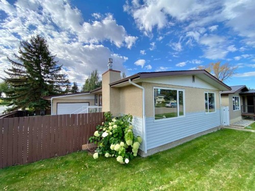 3 Lake Bevan Drive EAST Brooks, AB T1R 0L3