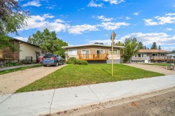 52 9 Avenue EASTBrooks, AB T1R 0N5