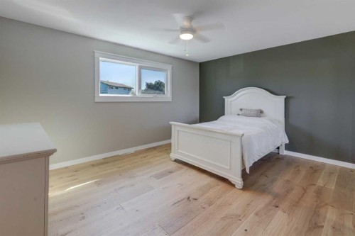 3 Spruce Drive, Drumheller, AB 