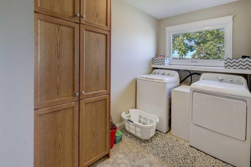 3 Spruce Drive, Drumheller, AB 