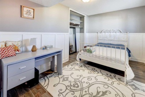 3 Spruce Drive, Drumheller, AB 