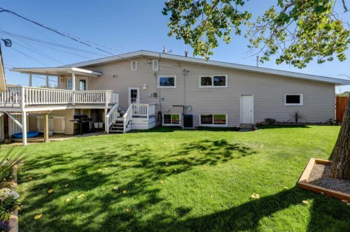 3 Spruce Drive, Drumheller, AB 