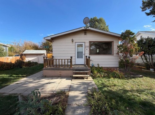 108 Poplar Crescent  Drumheller, AB T0J 0Y1