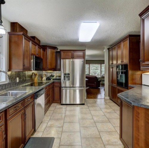 177 5 Street, Drumheller, AB 