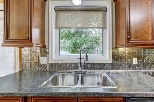 177 5 Street, Drumheller, AB 