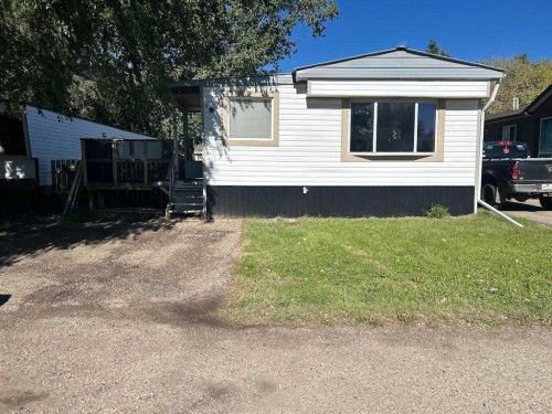 77 Greenbrook Village, Brooks, AB 