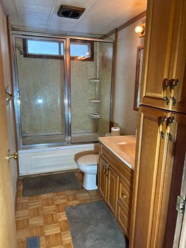 77 Greenbrook Village, Brooks, AB 