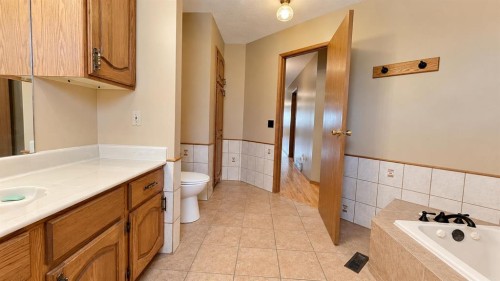 30173 Rr 150, Hanna, AB 