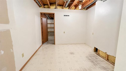 30173 Rr 150, Hanna, AB 