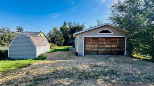 206 1 Avenue North, Morrin, AB 