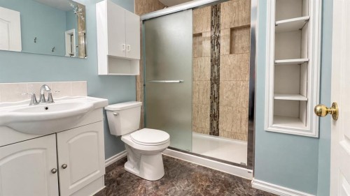 139 Shacker Crescent West, Hanna, AB 