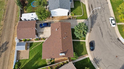 139 Shacker Crescent West, Hanna, AB 
