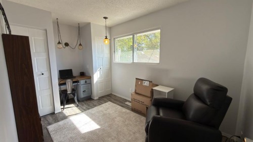 307 6 Avenue West, Hanna, AB 