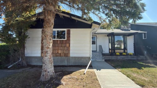307 6 Avenue West, Hanna, AB 