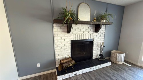 307 6 Avenue West, Hanna, AB 