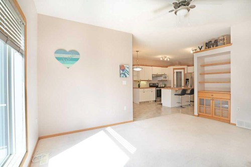 75 Sunset Crescent Sw, Medicine Hat, AB 