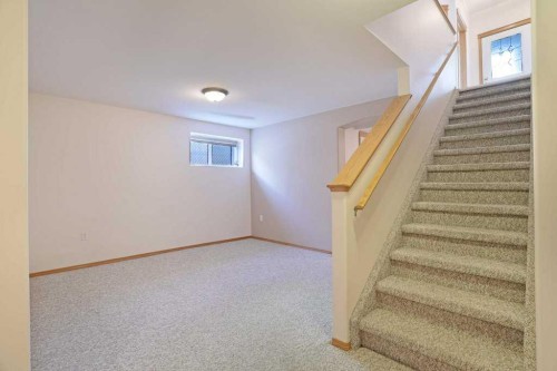75 Sunset Crescent Sw, Medicine Hat, AB 