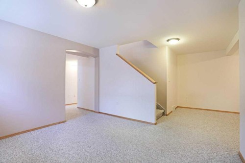 75 Sunset Crescent Sw, Medicine Hat, AB 