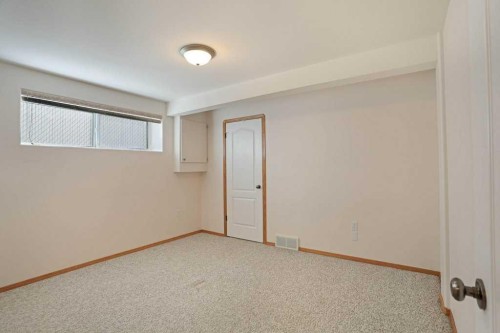75 Sunset Crescent Sw, Medicine Hat, AB 