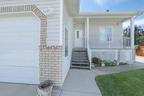 75 Sunset Crescent Sw, Medicine Hat, AB 