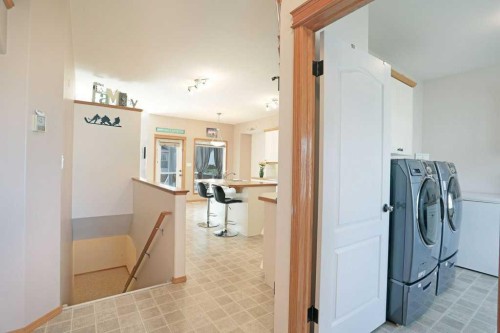 75 Sunset Crescent Sw, Medicine Hat, AB 