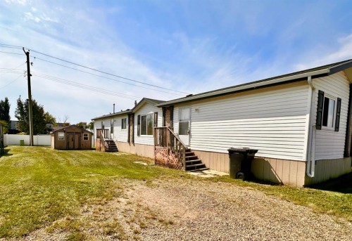 318-349 Railway Avenue, Duchess, AB 