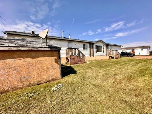 318-349 Railway Avenue, Duchess, AB 