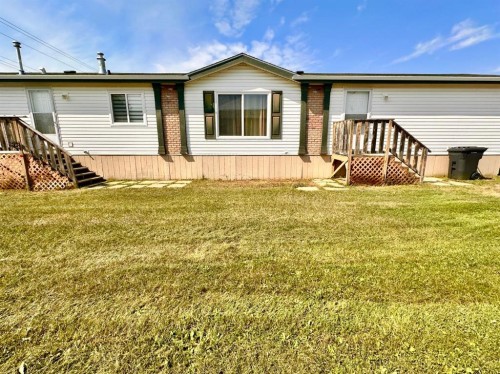 318-349 Railway Avenue, Duchess, AB 