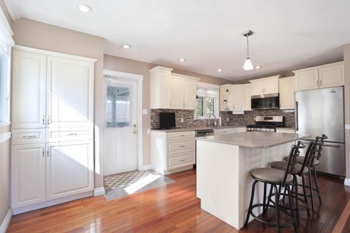 3 Ash Street West, Brooks, AB 