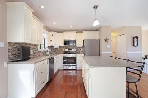 3 Ash Street West, Brooks, AB 