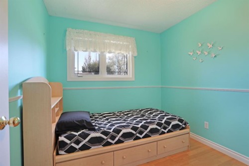 3 Ash Street West, Brooks, AB 