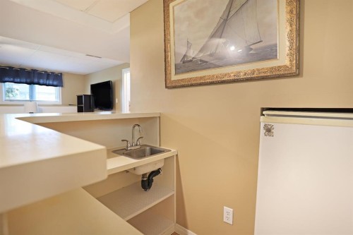 3 Ash Street West, Brooks, AB 