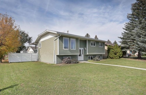 3 Ash Street West, Brooks, AB 