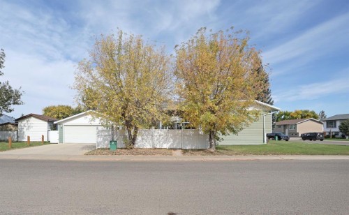 3 Ash Street West, Brooks, AB 