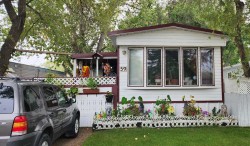 59 Greenbrook  Mobile Village Brooks, AB T1R 0R7