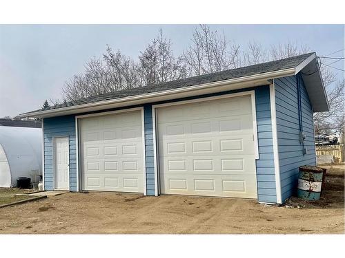 4619 51 Street, Mannville, AB - Outdoor With Exterior